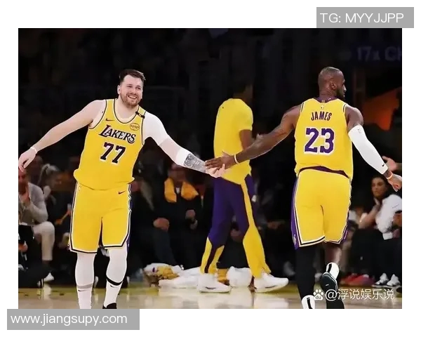 浓眉本赛季表现波动明显,起伏不定的背后原因与未来展望解析 浓眉本赛季表现波动明显,起伏不定的背后原因与未来展望解析