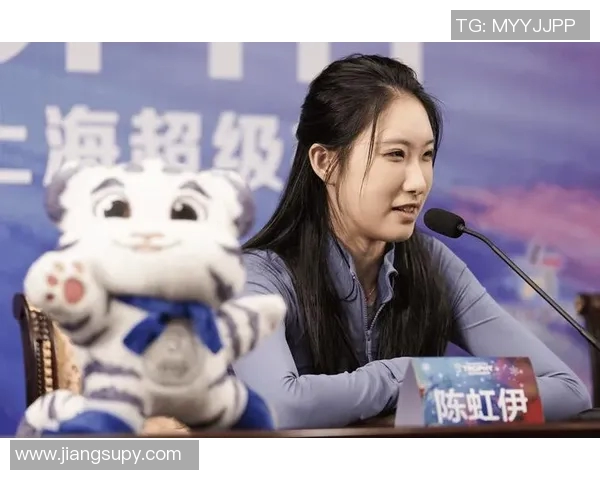 中国选手包揽短道速滑世界杯前三,场馆欢呼雷动 中国选手包揽短道速滑世界杯前三,场馆欢呼雷动